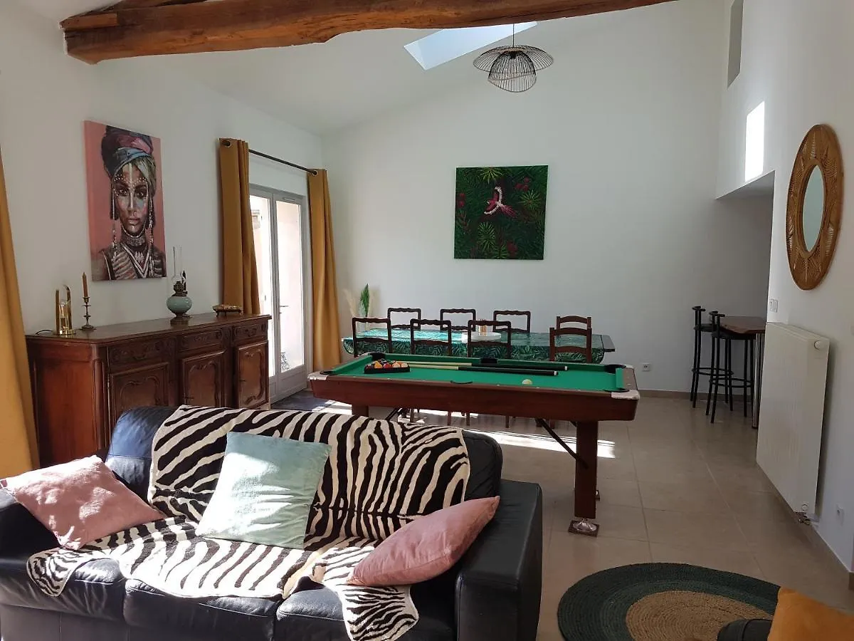 Hébergement de vacances LE SECRET DU CHEMIN confort, détente et loisirs Ars-sur-Formans France